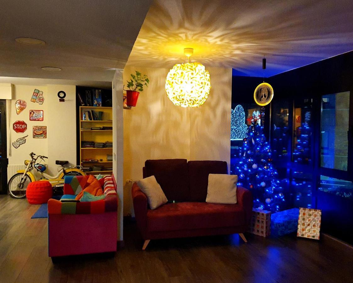 Life Magenta Hotel Хихон Екстериор снимка