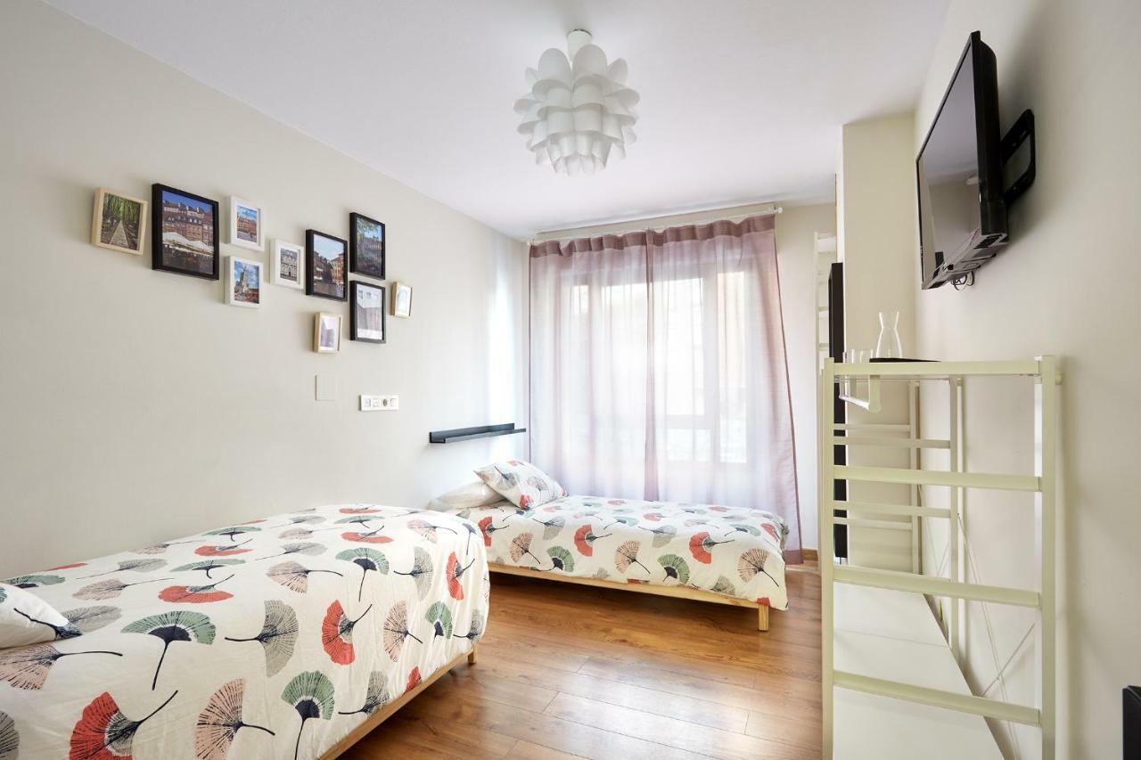 Life Magenta Hotel Хихон Екстериор снимка